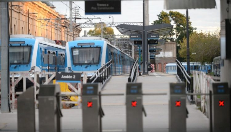 100 trabajadores de trenes