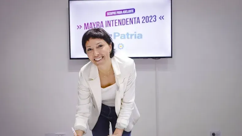 Mayra reelecta