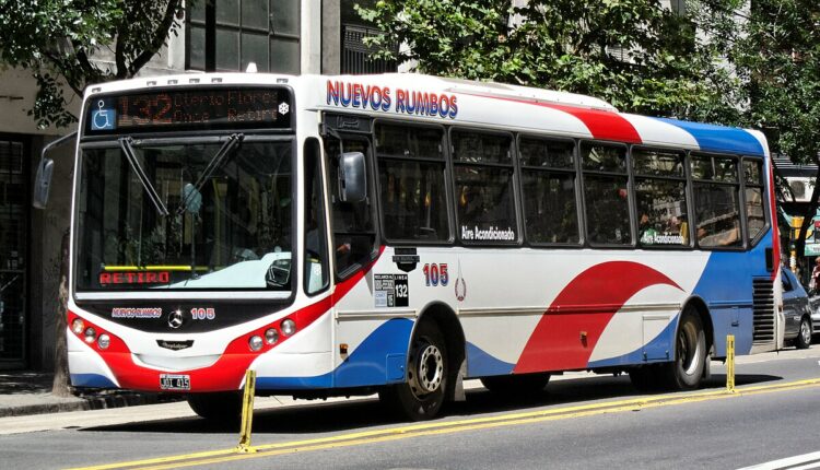 de colectivos al transporte