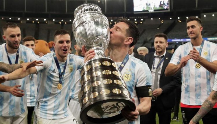 Messi campeón un año