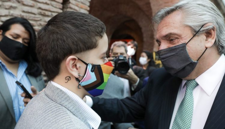 lógicas no binarias