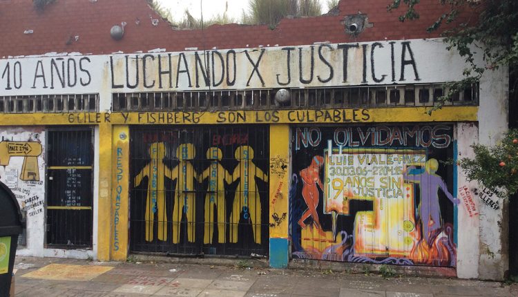 familiares y sobrevivientes de