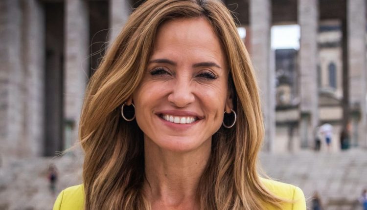 Tolosa Paz al exterior