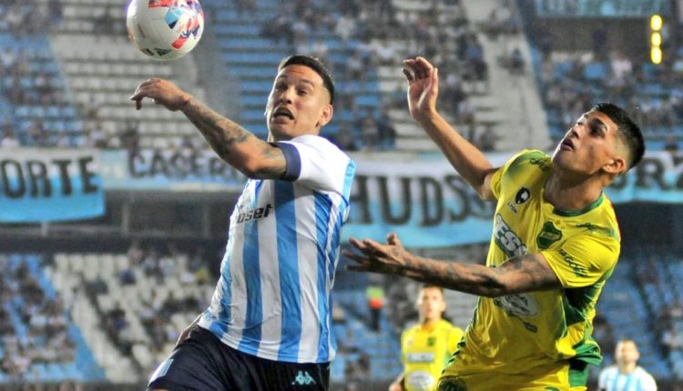 Defensa recibe a Racing a las 19:15hs