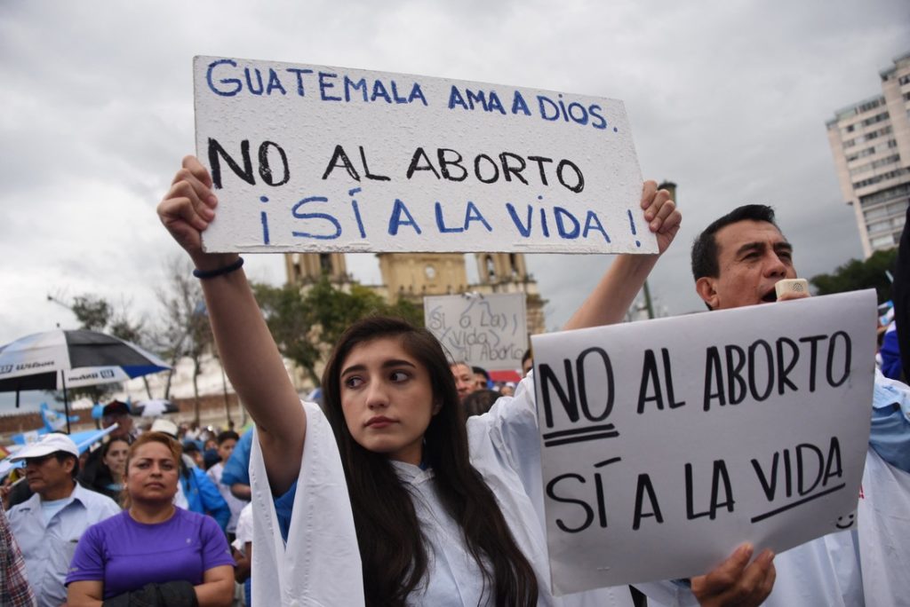 Guatemala sancionó una ley que avasalla derechos - #ElNumeral