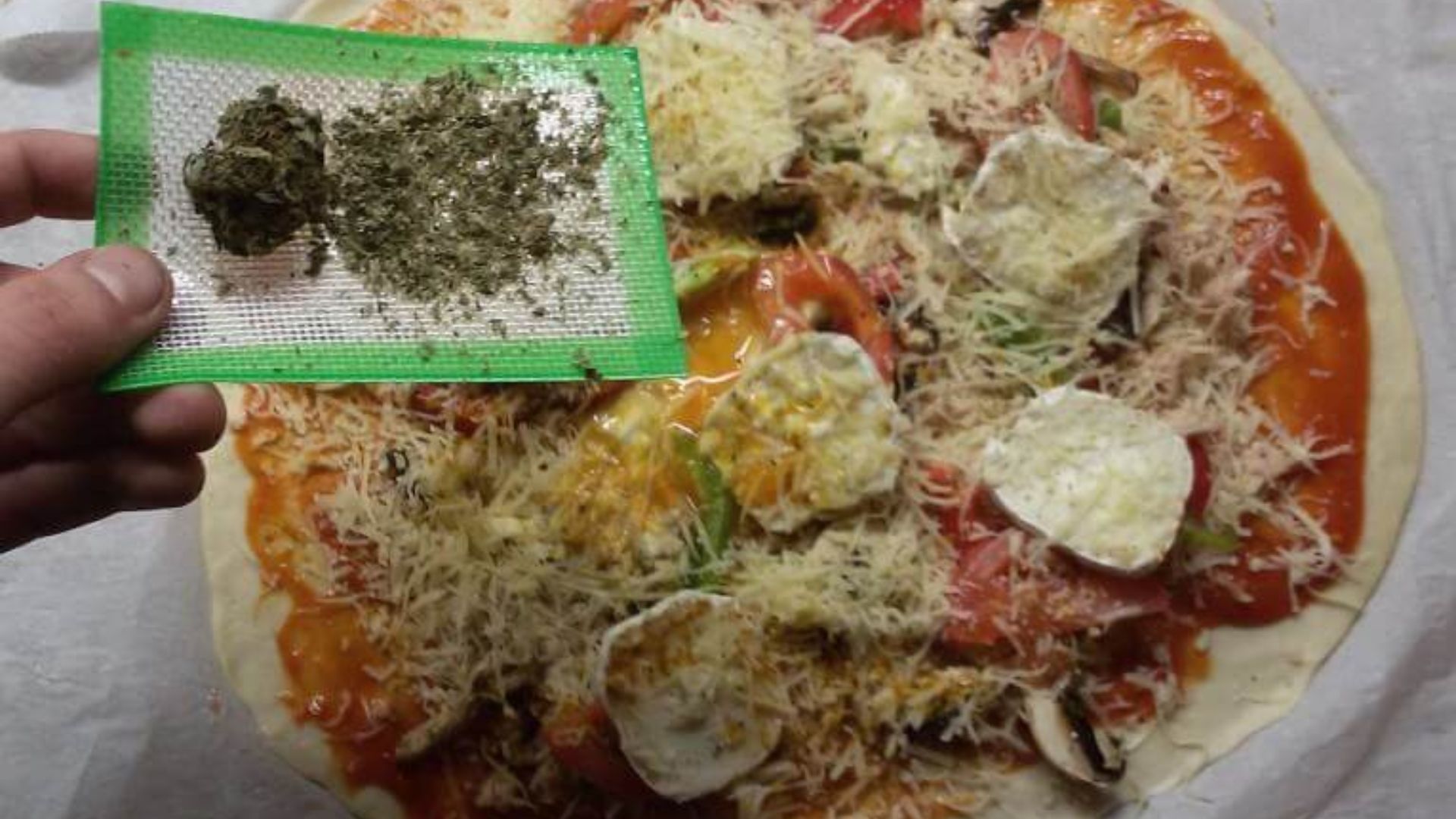 marihuana pizza