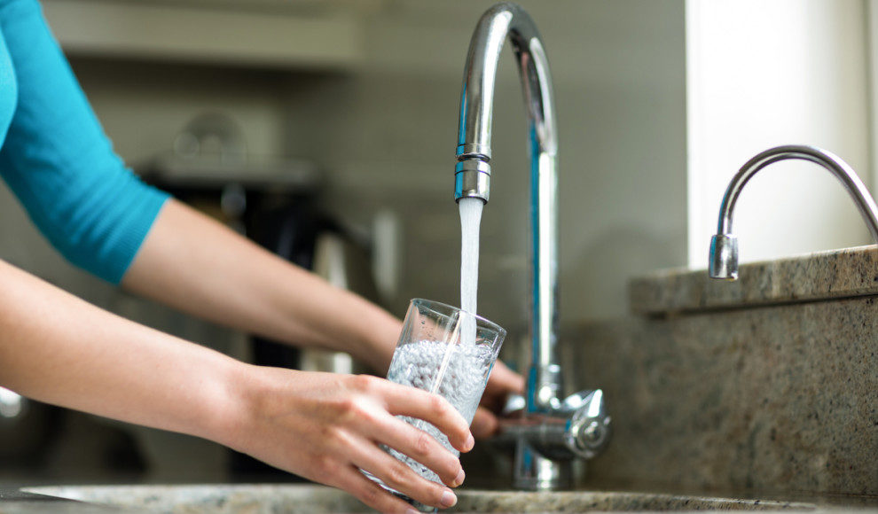 cómo-purificar-el-agua-potable-en-casa