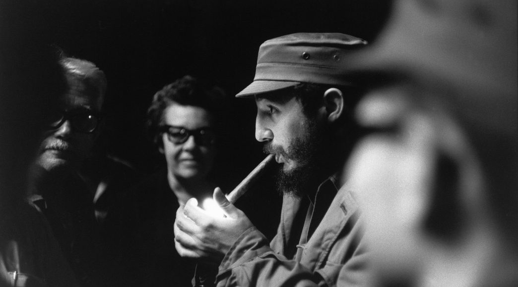 henri-cartier-bresson-fidel-castro-teatro-chaplina-habana-cuba-1963